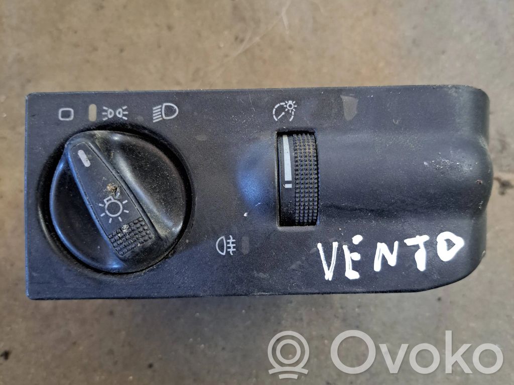 Volkswagen Golf III Light switch 