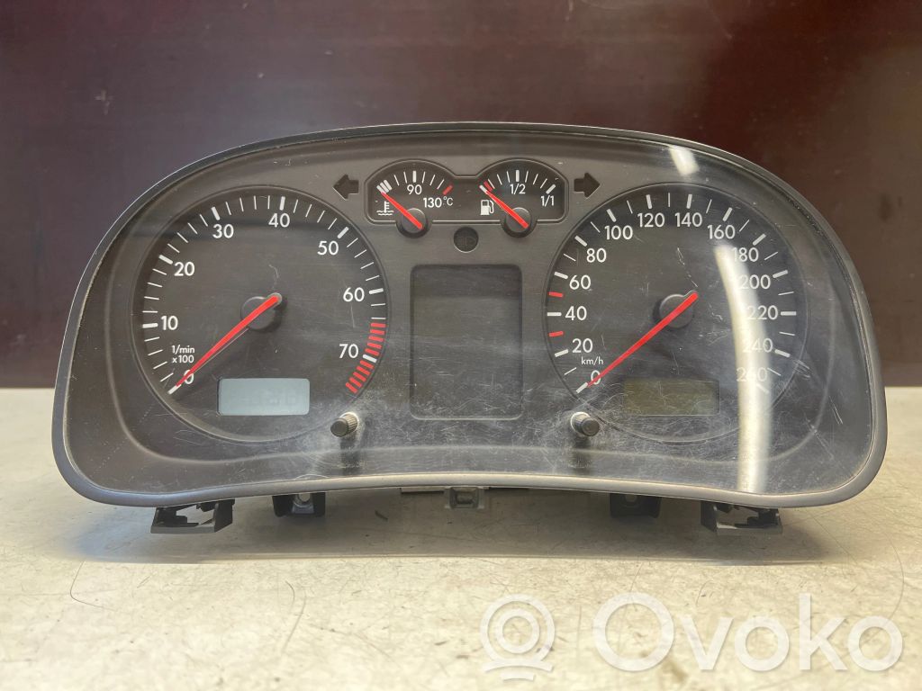 Volkswagen Bora Velocímetro (tablero de instrumentos) 