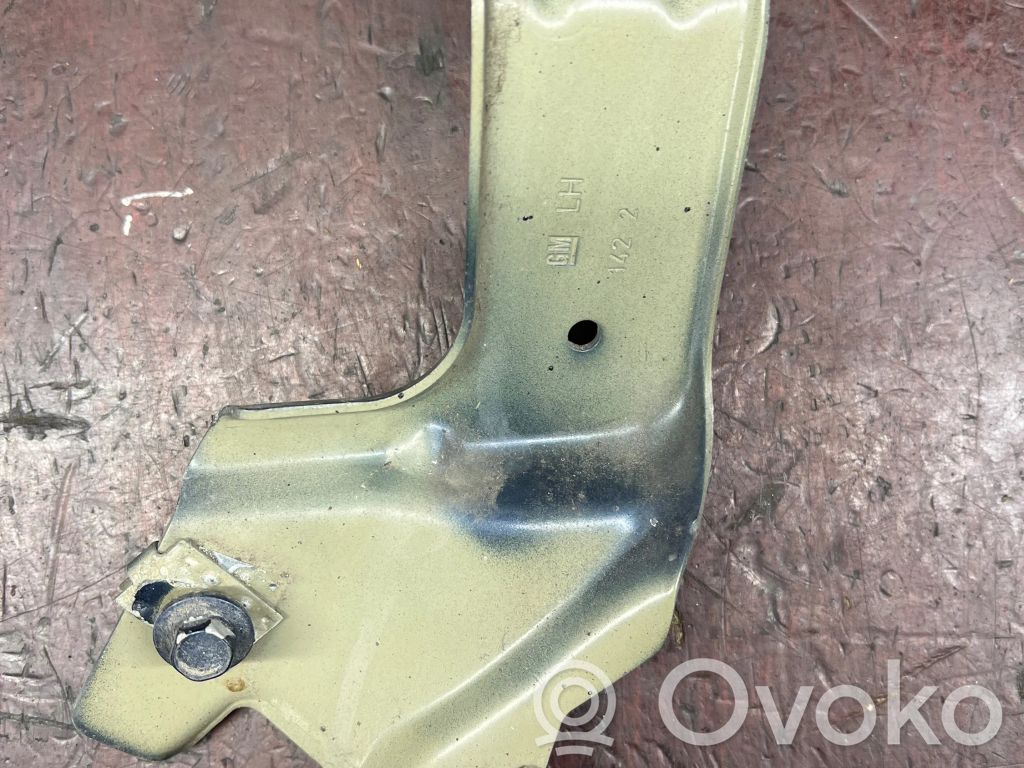 Opel Insignia A Fender mounting bracket 