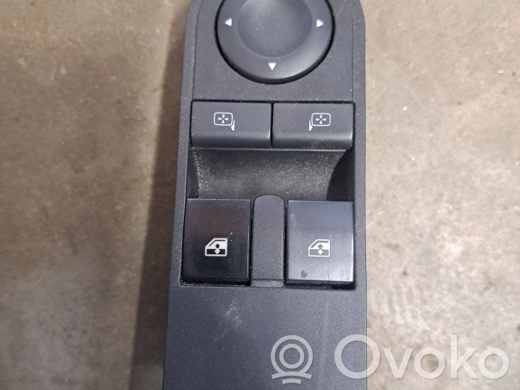 Opel Astra H Comutator comandă geamuri electrice 