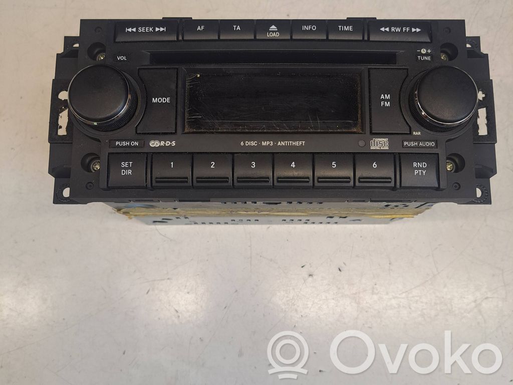 Dodge Caliber Panel / Radioodtwarzacz CD/DVD/GPS 