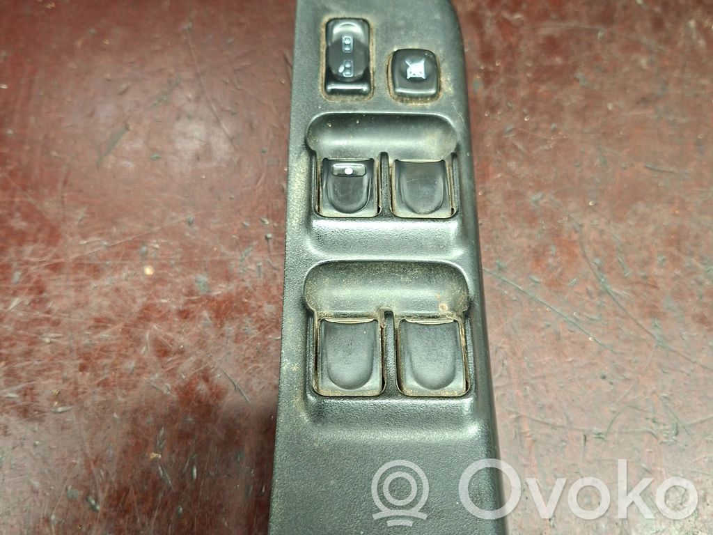 Opel Frontera B Elektrisko logu slēdzis 