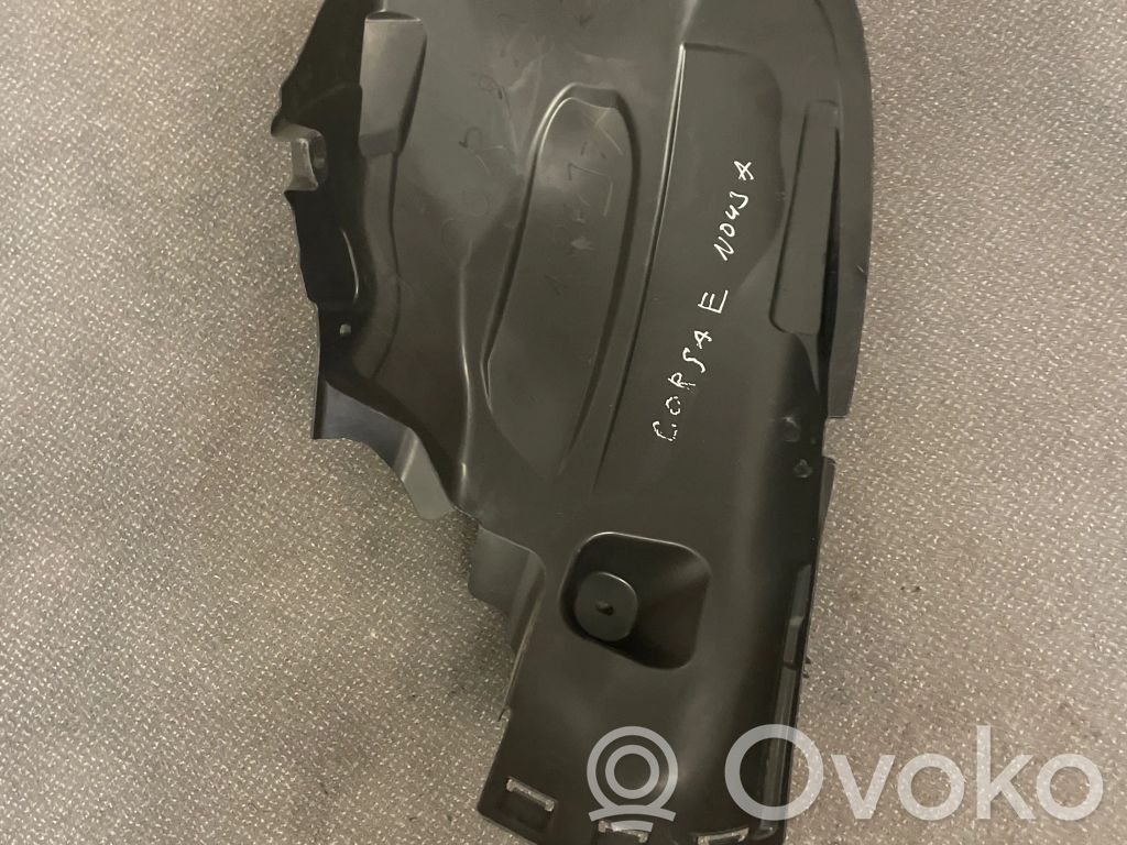 Opel Corsa E Ornament contur aripă față 