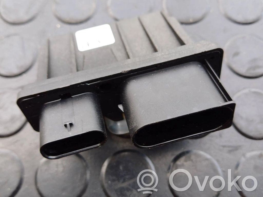 Volkswagen PASSAT B8 Reducing agents exhaust control unit 