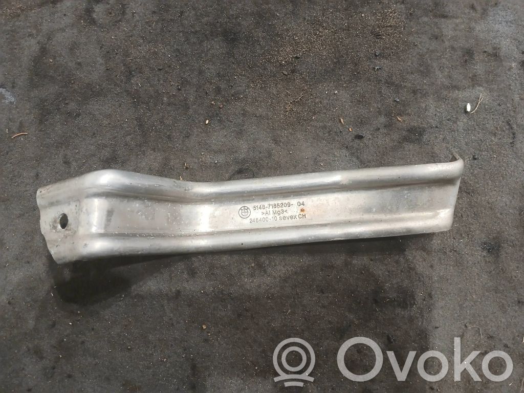 BMW 5 F10 F11 Fuel tank mounting bracket 