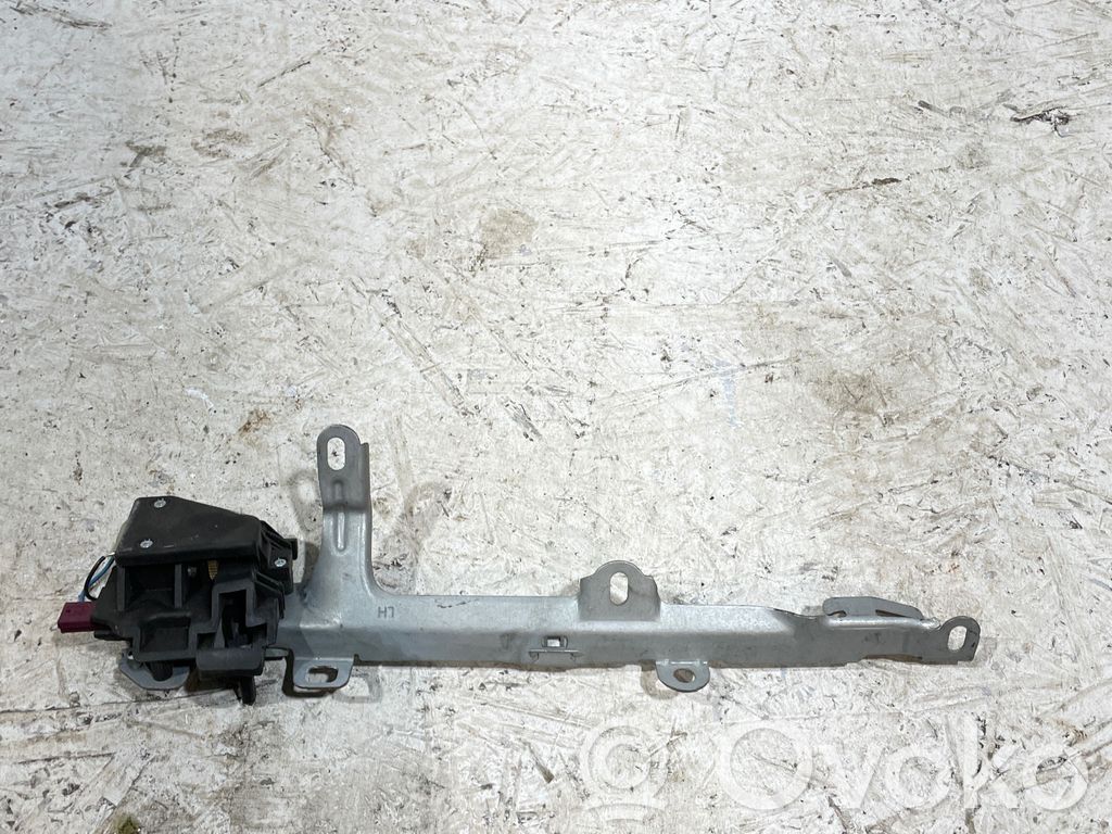 Parcel shelf load cover mount bracket   6960883,55220010,897200230900