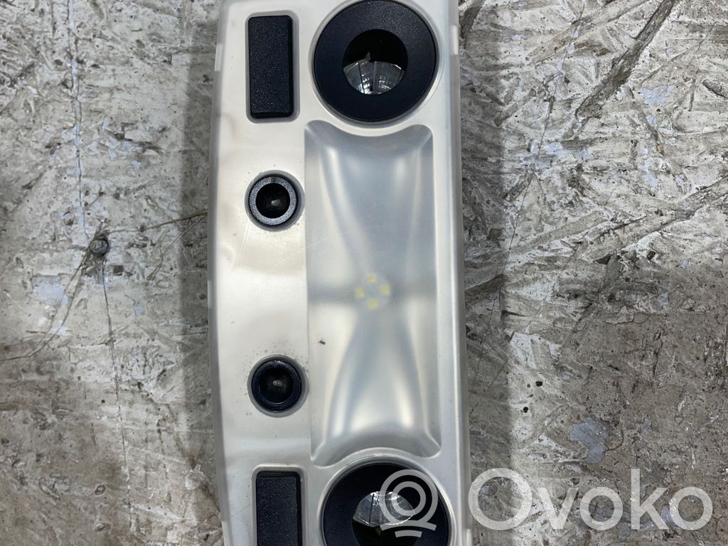 Rear seat light   6962057