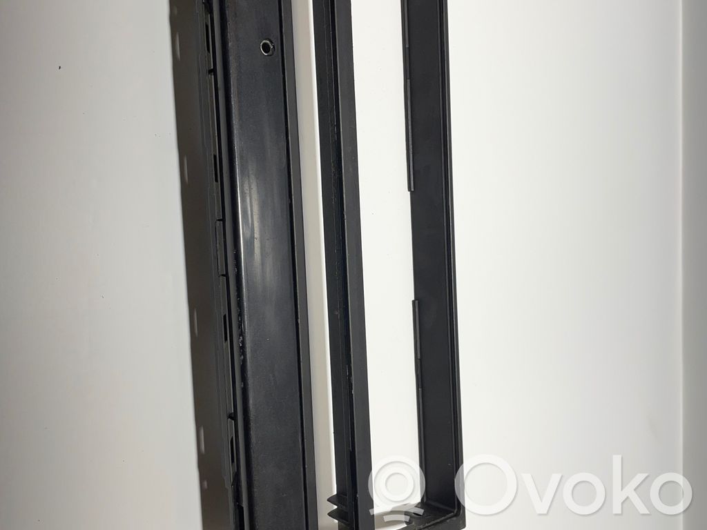 BMW 5 E39 Radio/GPS head unit trim 