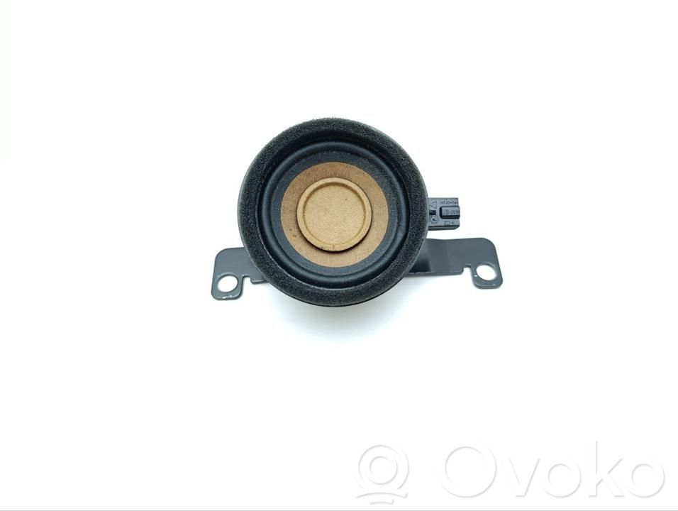 Audi e-tron Front door high frequency speaker 