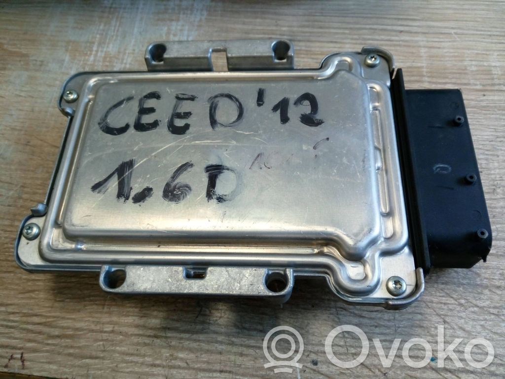 KIA Ceed Gearbox control unit/module 