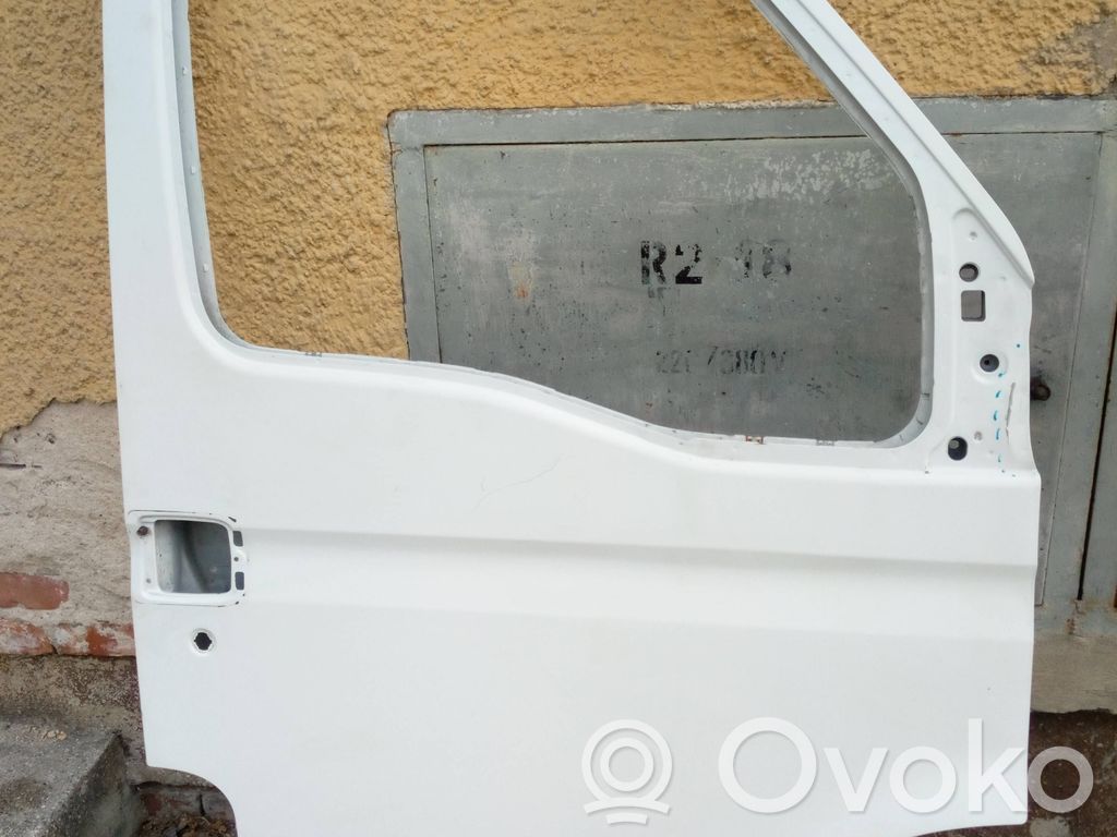 Drzwi przednie   NE68685
