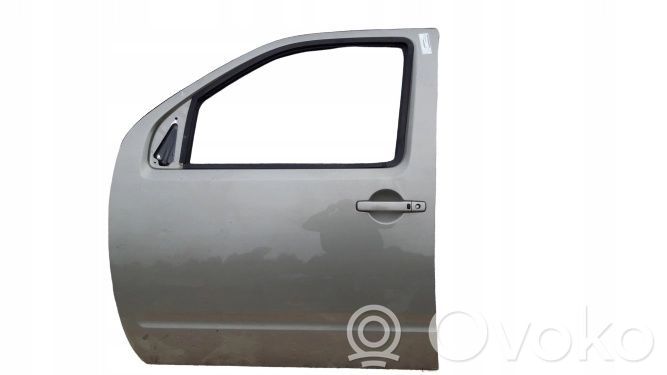Nissan Pathfinder Puerta delantera 