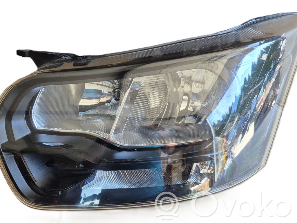 Ford Transit VII Headlight/headlamp 
