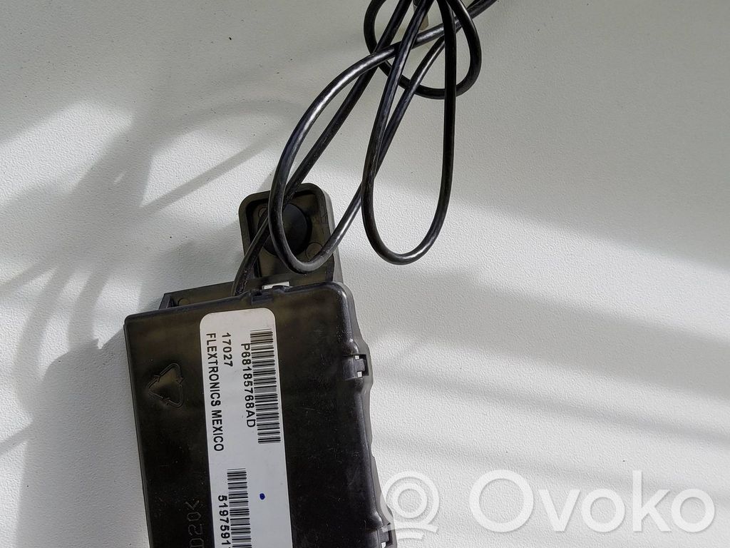 Antena de radio   P68185768AD,519759173700246