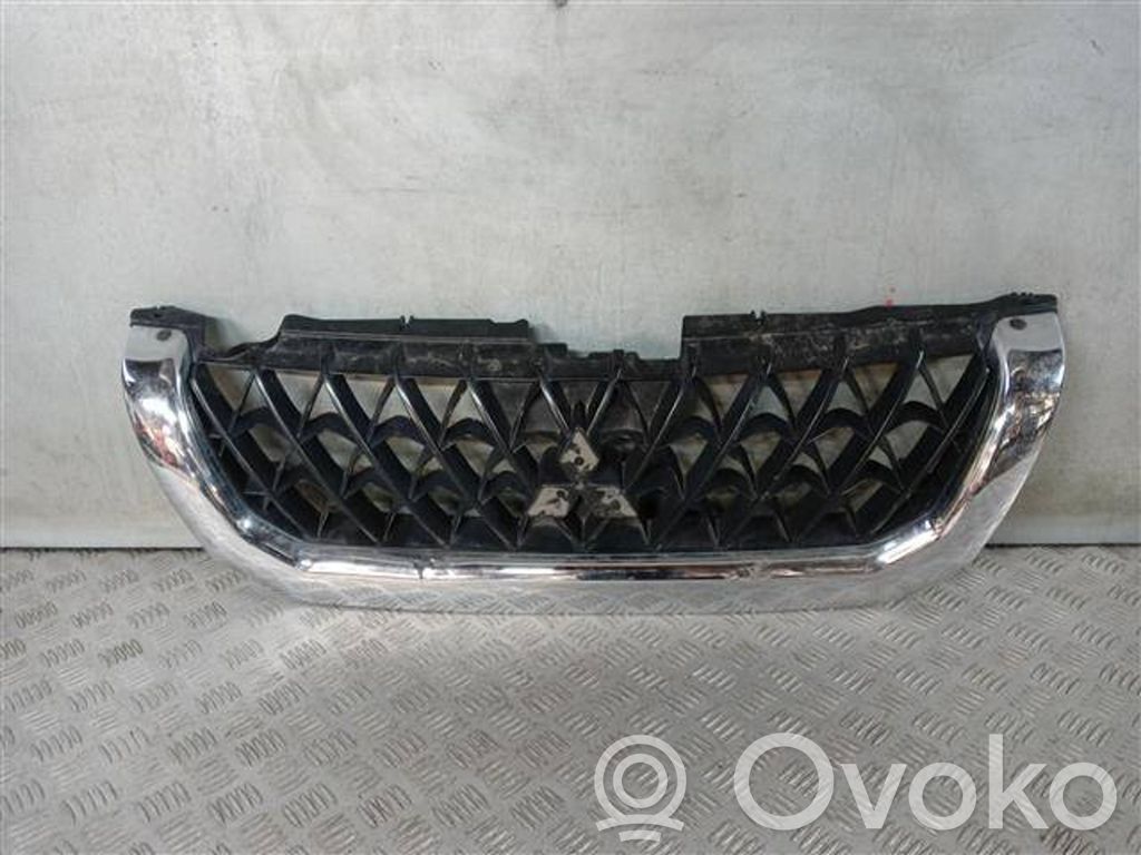 Atrapa chłodnicy / Grill   MR478595