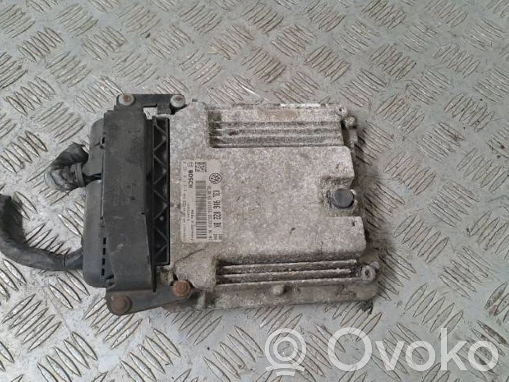 Engine control unit/module   03L906022BK,0281014616,03L906022GA