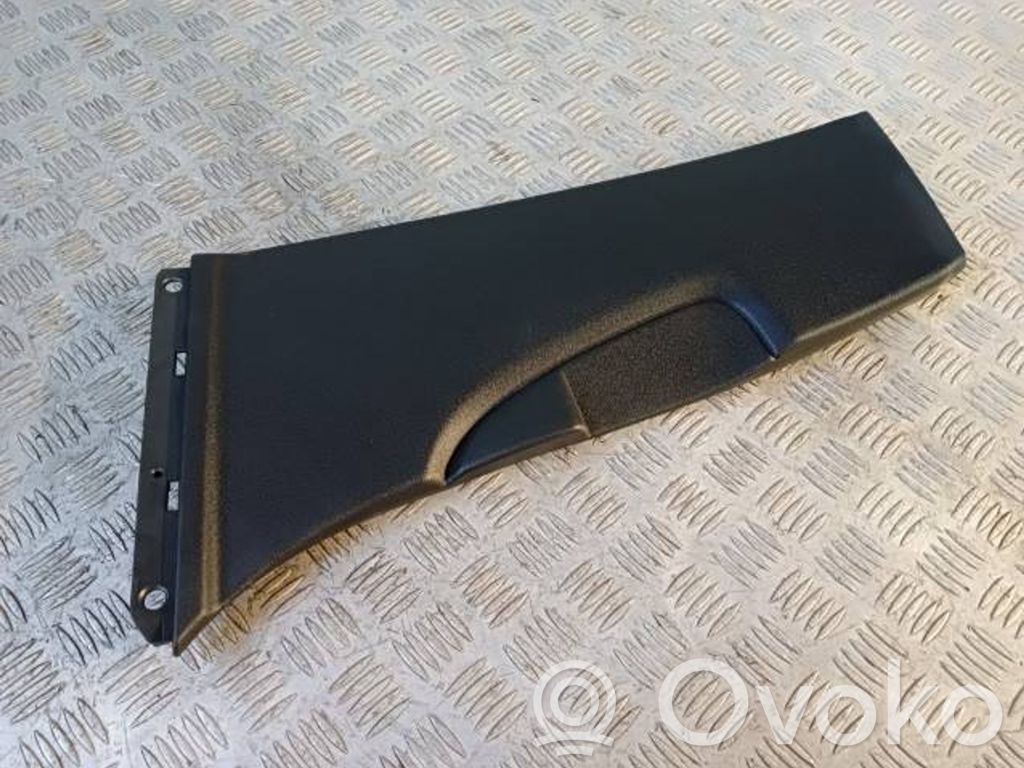 Audi A1 (B) Revêtement de pilier (bas) 