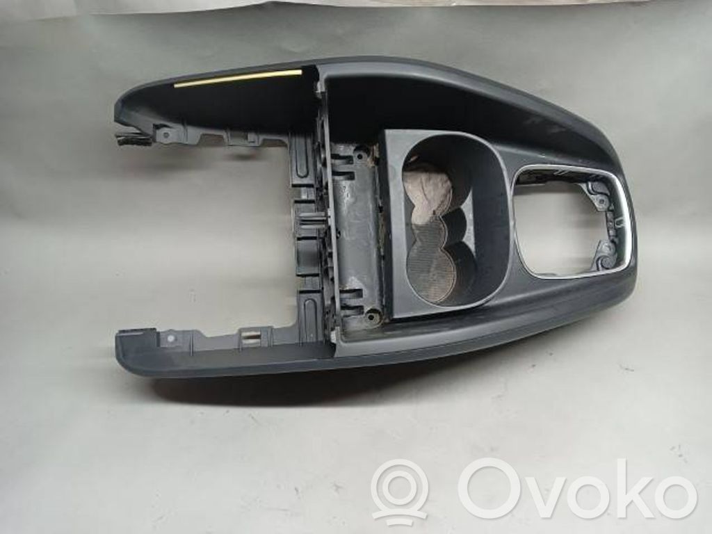 Audi A1 Centrinė konsolė 