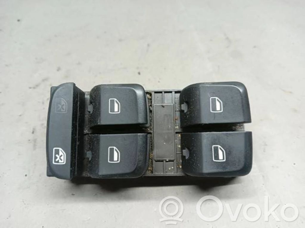 Audi A1 Electric window control switch 