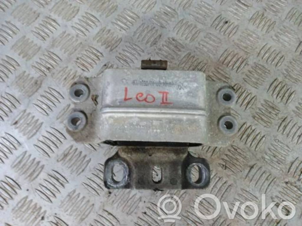 Seat Leon (1P) Engine mount bracket 