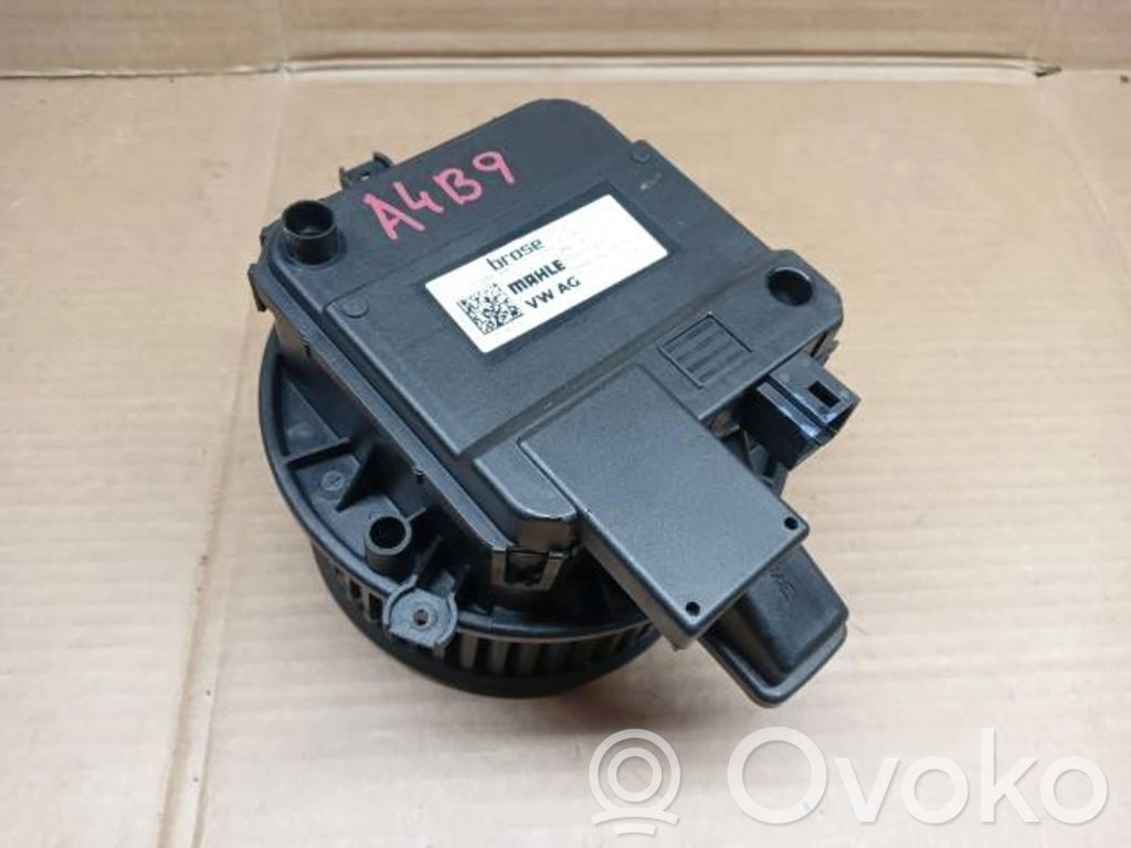 Audi A4 S4 B9 Wentylator nawiewu / Dmuchawa 