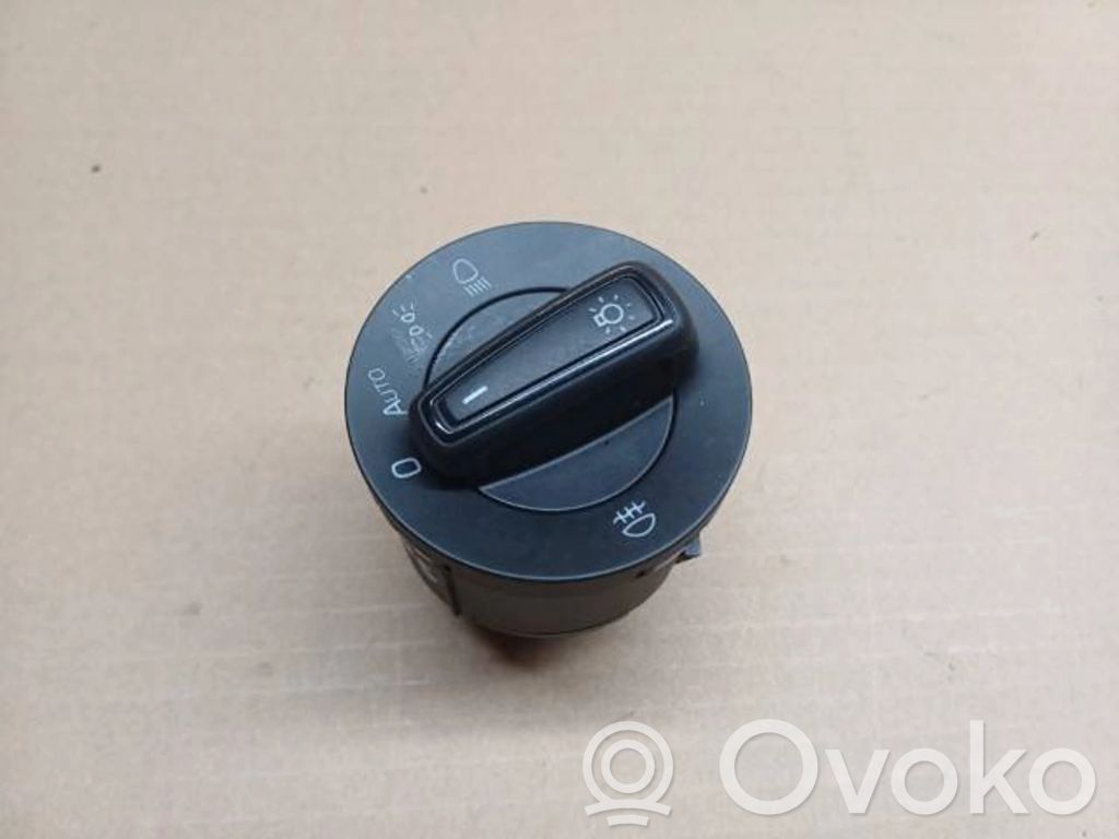 Skoda Scala Light switch 