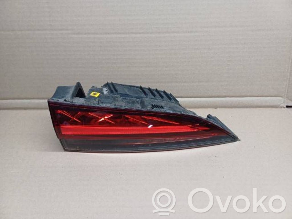 Skoda Scala Rückleuchte Heckleuchte 
