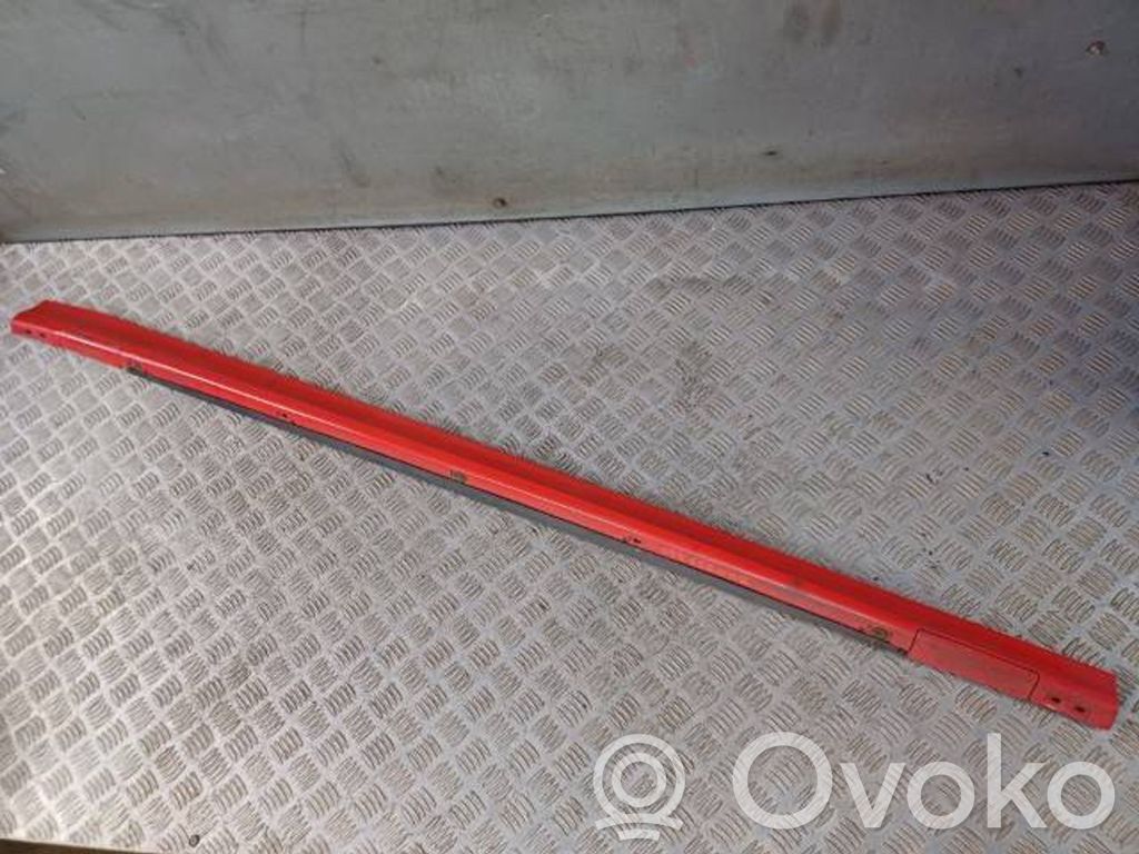 Skoda Scala Kynnyksen/sivuhelman lista 