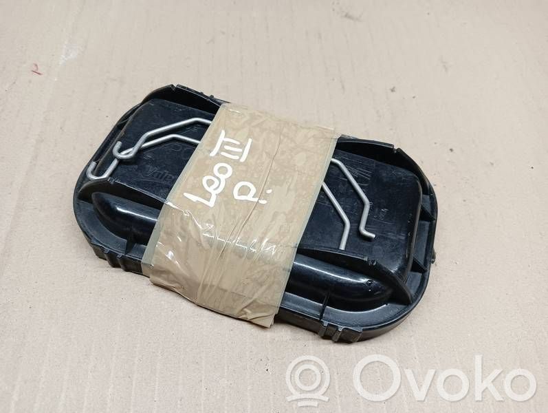 Seat Leon (5F) Headlight/headlamp dust cover 