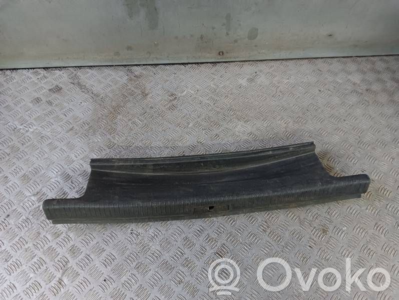 Volkswagen Golf VII Trunk/boot sill cover protection 