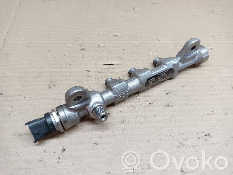 Suzuki Swift II Fuel main line pipe 