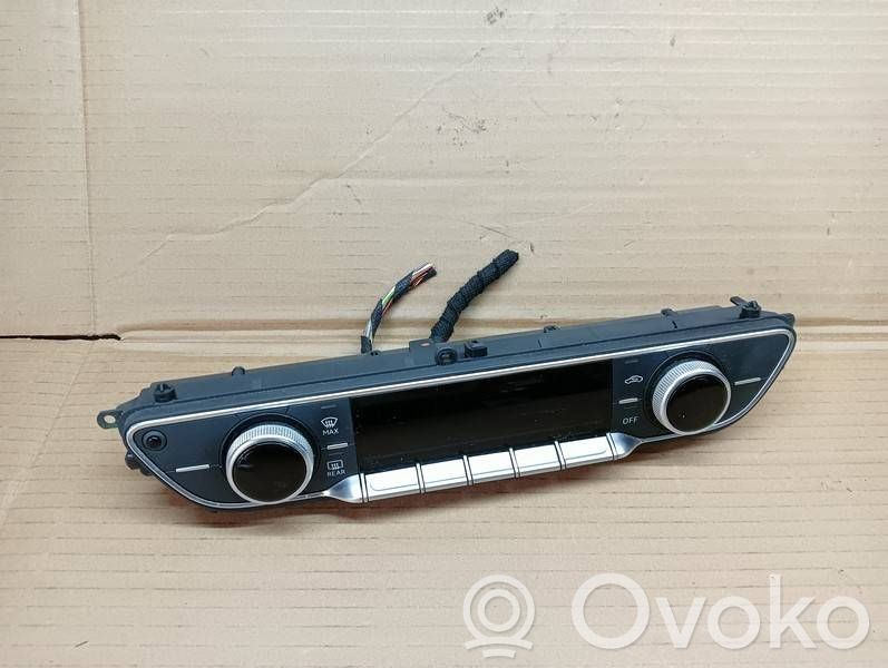 Audi A4 S4 B9 Climate control unit 