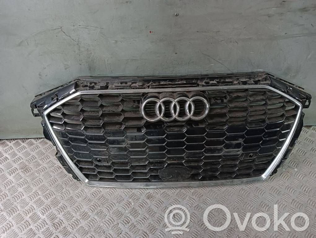 Audi A3 8Y Oberes Gitter vorne 