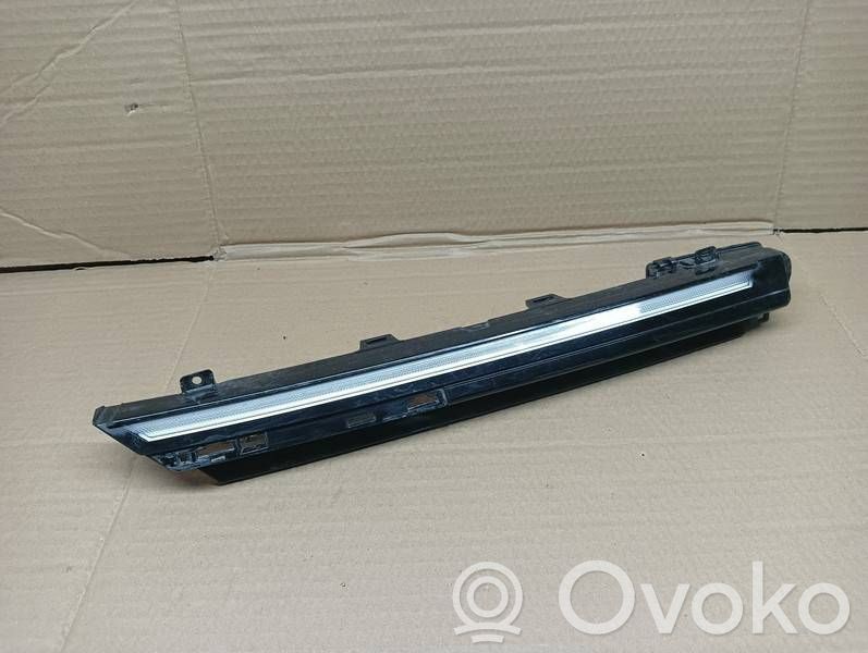 Volkswagen Golf VIII Lampa LED do jazdy dziennej 