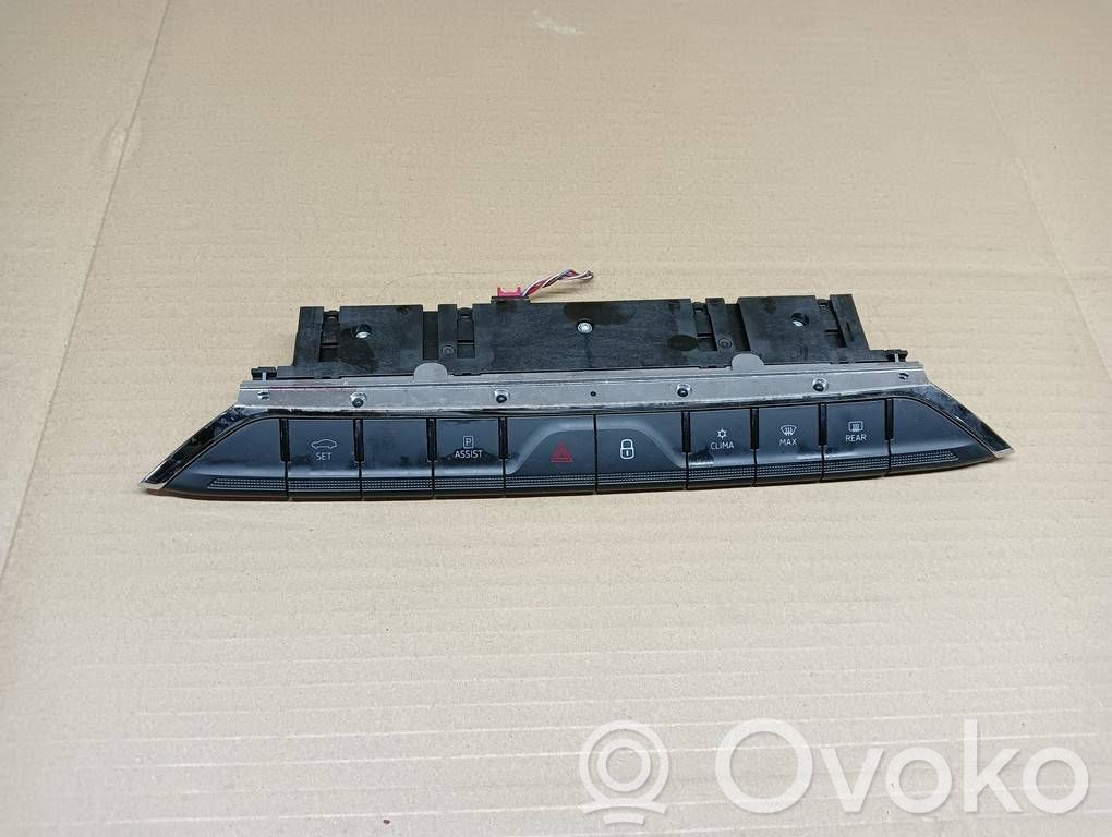 Skoda Octavia Mk4 Otros interruptores/perillas/selectores 