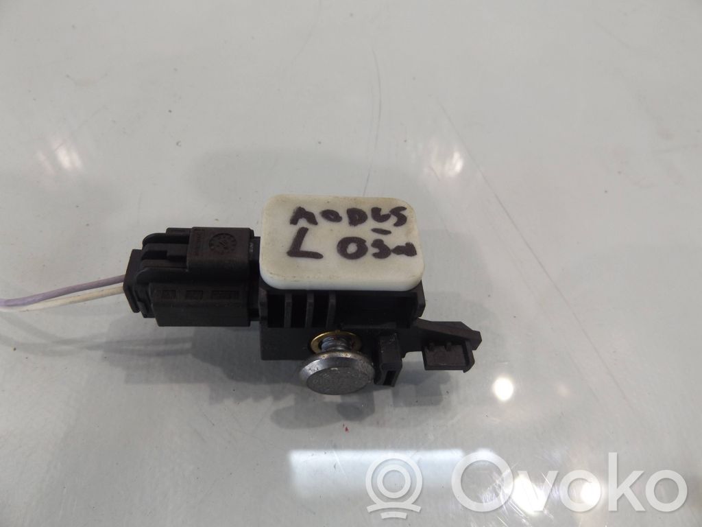 Renault Modus Airbag deployment crash/impact sensor 