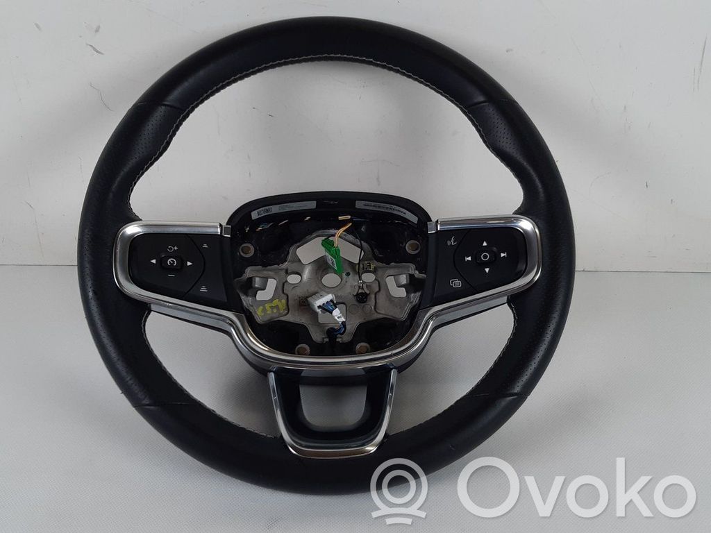 Volvo XC40 Ohjauspyörä 