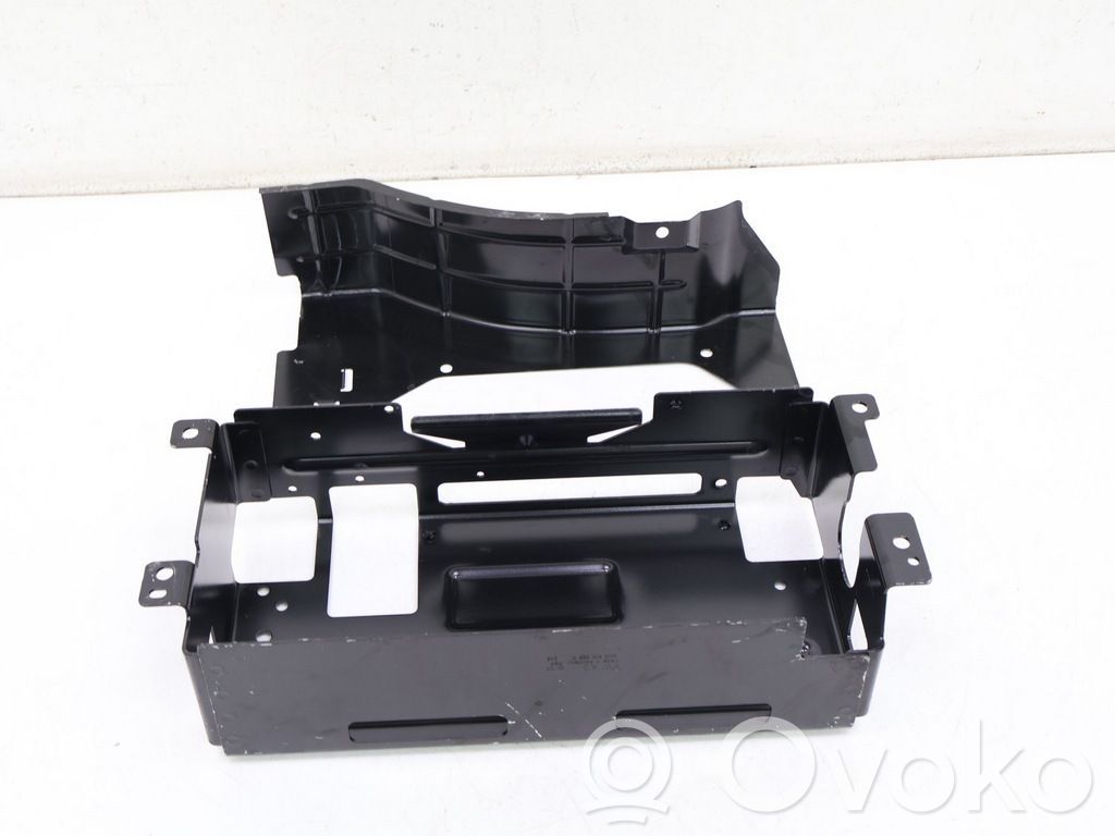 Audi Q8 Soporte para la batería 