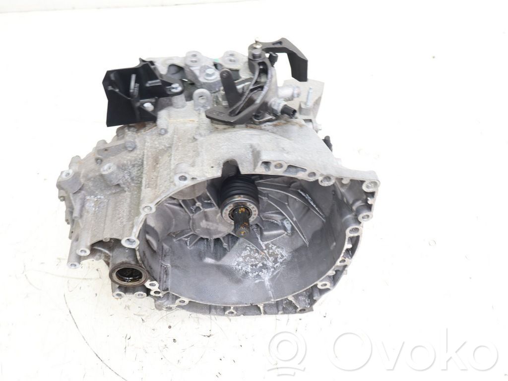 Volvo V60 Manualna 5-biegowa skrzynia biegów 