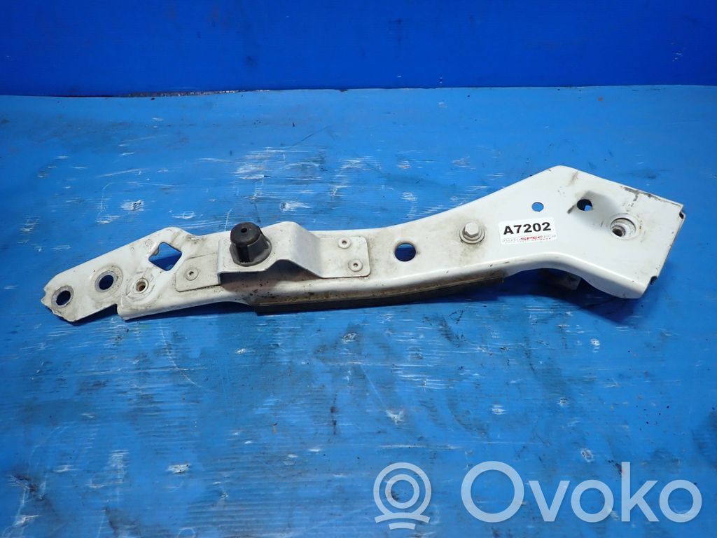 Renault Megane III Headlight/headlamp mounting bracket 