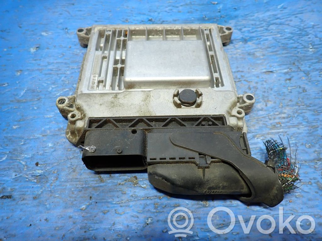 Engine control unit/module   0261201852,391102B600