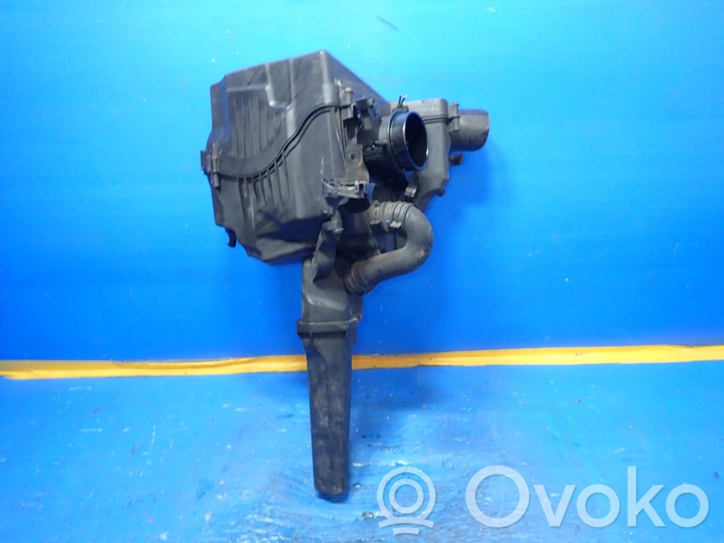 Ford Focus Air filter box 