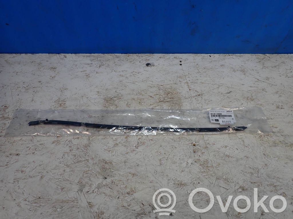 KIA Optima Windshield trim 