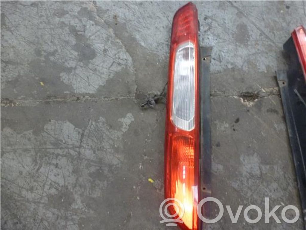 Lámpara de faros/luces traseros   1420451