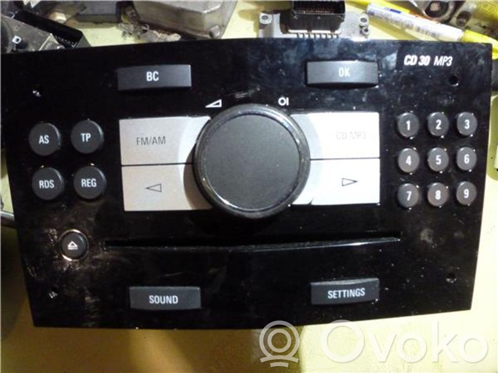 Opel Astra H Panel / Radioodtwarzacz CD/DVD/GPS 