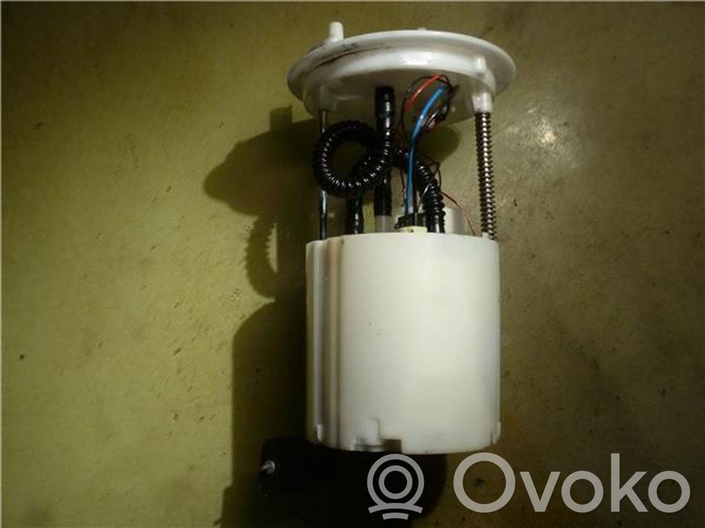 Opel Corsa D Bomba interna de combustible 