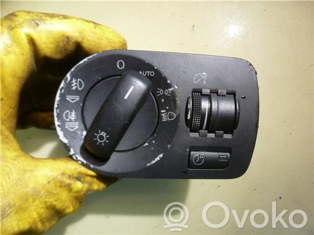 Audi A3 S3 8P Interrupteur d’éclairage 
