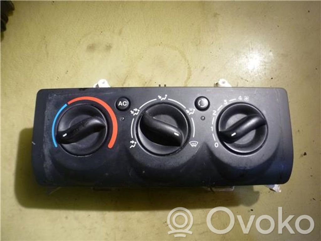 Renault Clio II Ilmastointilaitteen kytkin (A/C) 