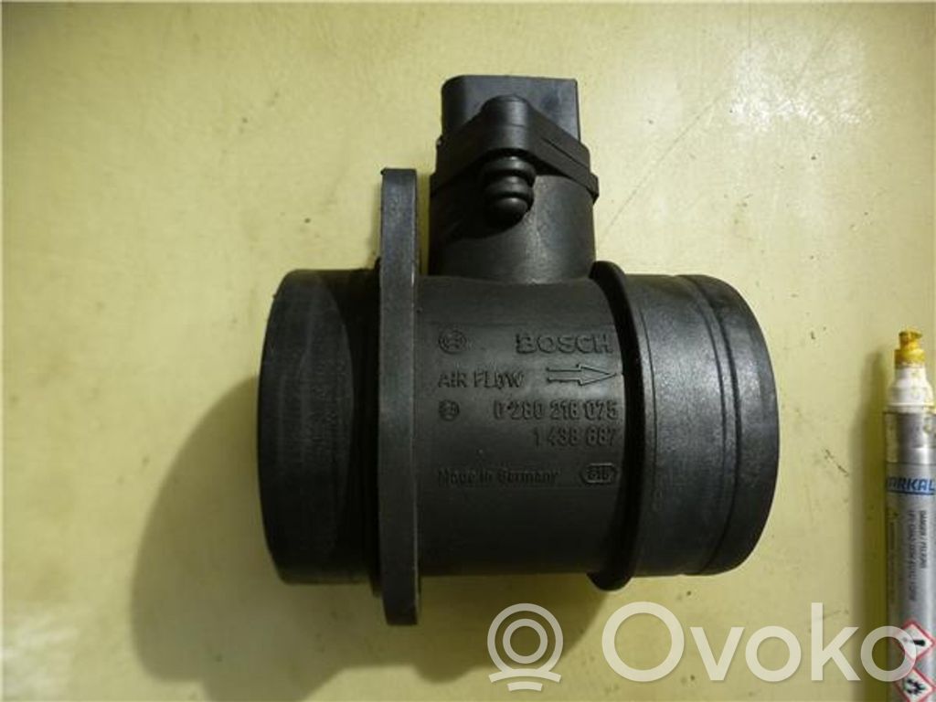 BMW 3 E46 Mass air flow meter 