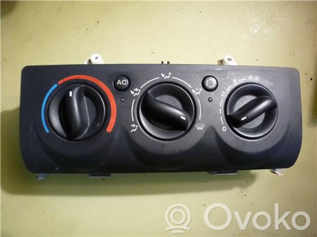 Renault Clio II Interrupteur de climatisation (A / C) 
